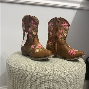 Roper Brown Boots with Colorful Floral Embroidery
